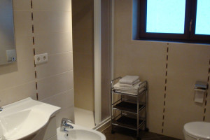 Großes Badezimmer