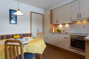 Cucina completamente attrezzata