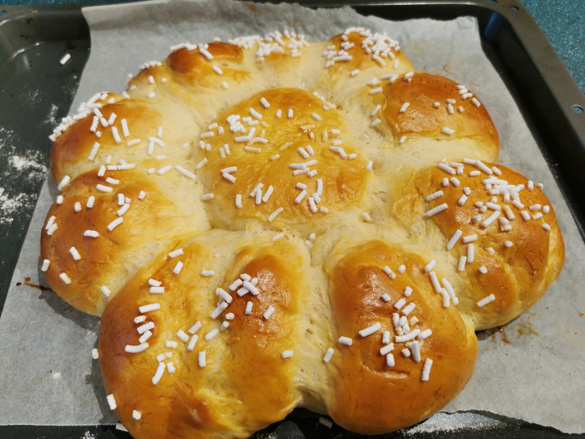 Unser Dreikönigskuchen - mit sehr viel Liebe gebacken.